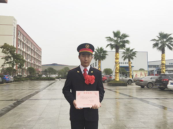 3 高铁1 李林龙.JPG