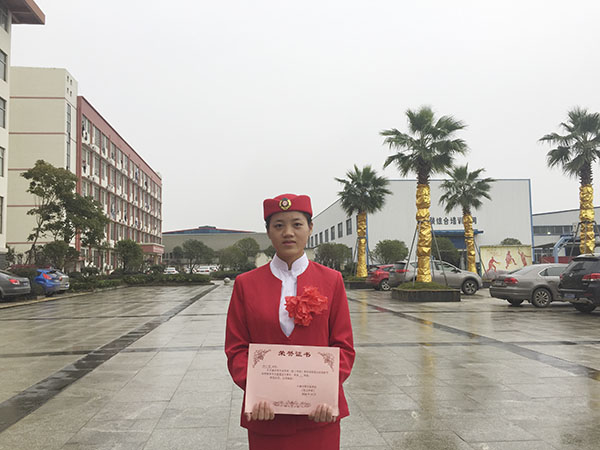 3 高铁2 杨玉婷.JPG