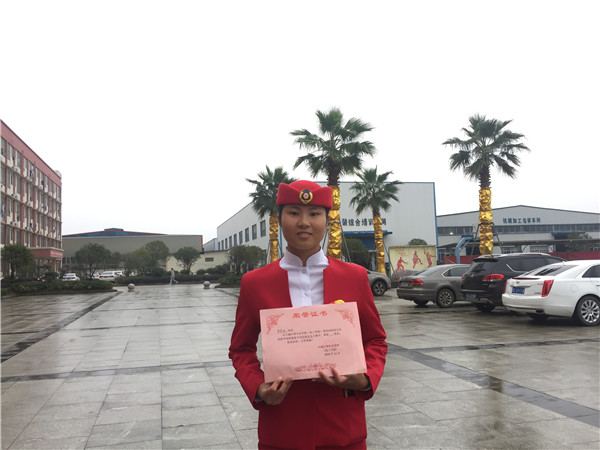 1487317163987353.jpg 2 高铁2 熊嘉媚.JPG