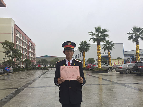 1487317095800751.jpg 1 高铁1 陈宇宇.JPG